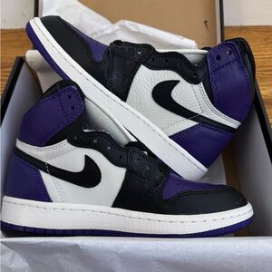 Jordan 1 Court Purple